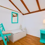 House Lilla *