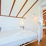 House Lilla *