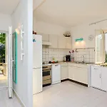 House Lilla 度假居 Brsečine
