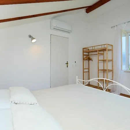 House Lilla Brsečine