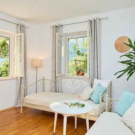 House Lilla Dom wakacyjny Brsečine