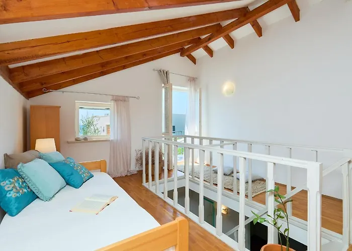 House Lilla * Brsecine