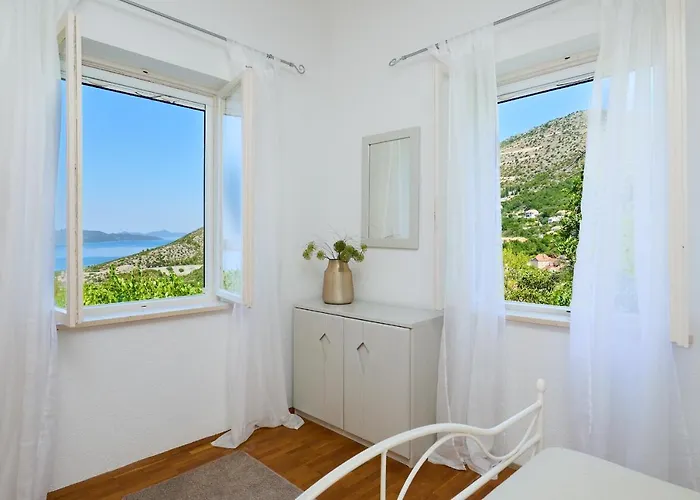 Holiday home House Lilla